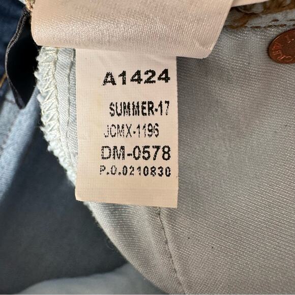 J.Crew Toothpick 29 Women’s Jeans 27” inseam - Picture 3 of 13